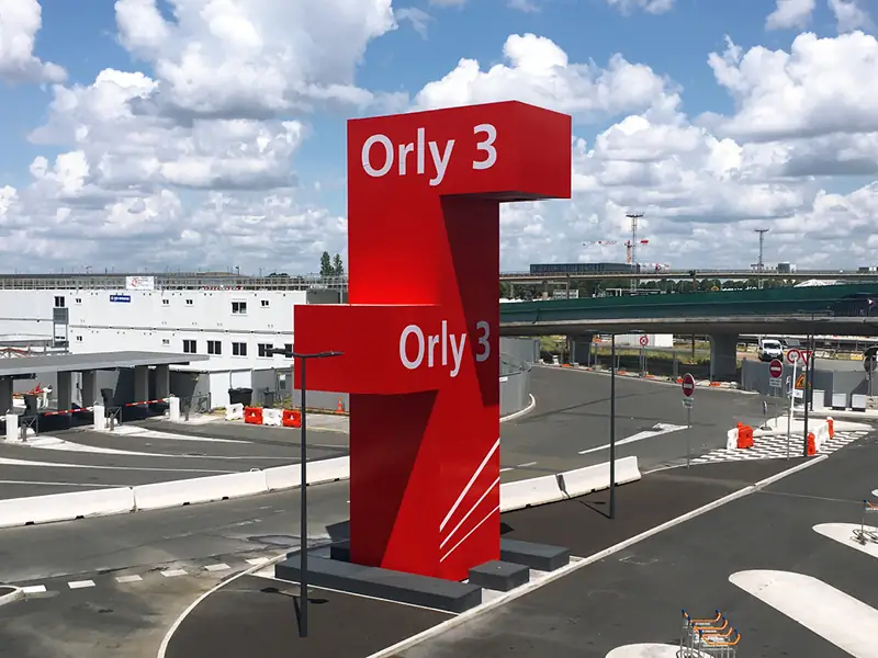 Designer Ruedi Bauer - ORLY signalétique